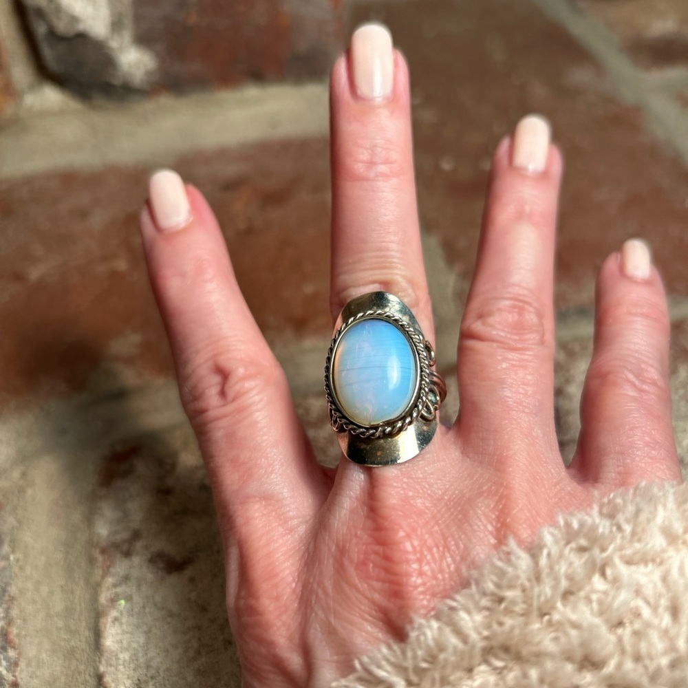 Opaline Stone Ring - Vintage Size 7” - Picture 8 of 8